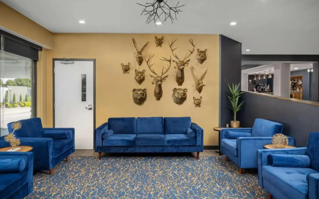 Hotel Westport Kansas City, Tapestry Collection by Hilton