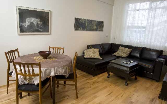 Kalli's Apartments
