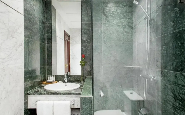 The Hotel Villa Real