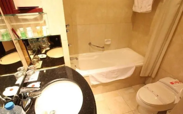 Lake View Garden Hotel