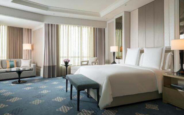 Four Seasons Hotel Macao at Cotai Strip