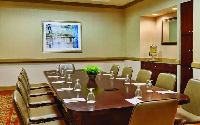 DoubleTree Suites by Hilton Hotel Philadelphia West