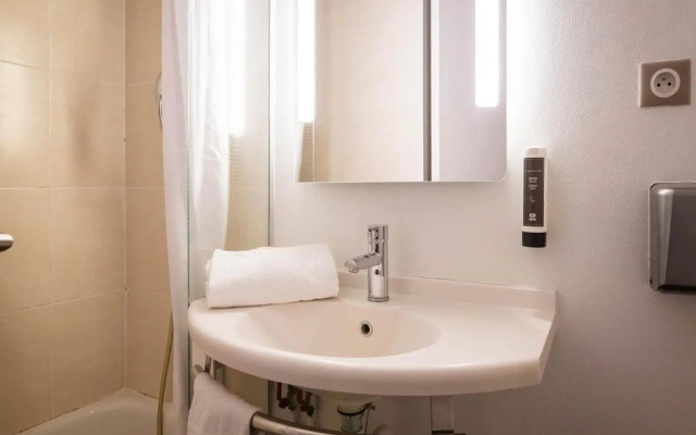 B&B HOTEL Avignon (1)