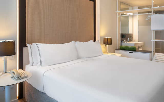 Отель Melia South Beach