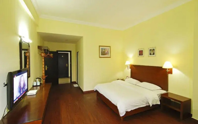 Xingyi Hotel
