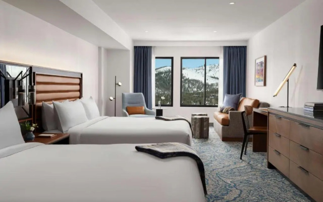 Hotel Alpenrock Breckenridge, Curio Collection by Hilton