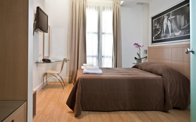 Chic Hotel