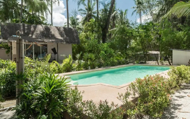 Angkana Hotel Bungalows