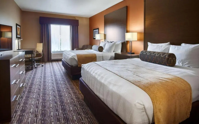 Best Western Plus Elmendorf Hotel / San Antonio Hotel
