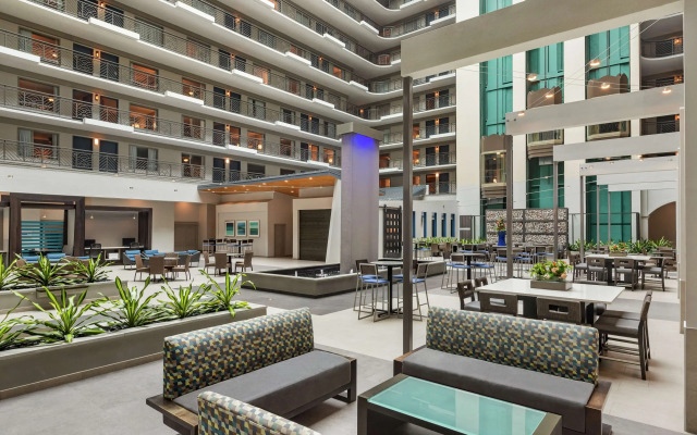 Embassy Suites by Hilton Miami International Airport