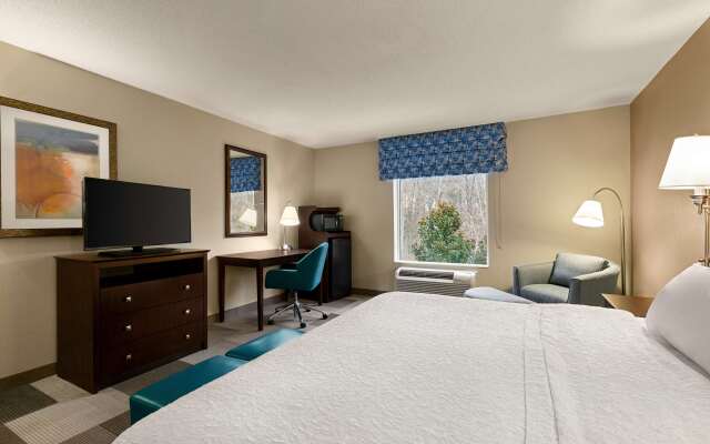 Hampton Inn & Suites Atlanta Airport West/Camp Creek Pkwy