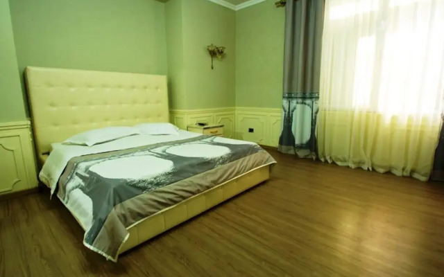 Eagle Hotel