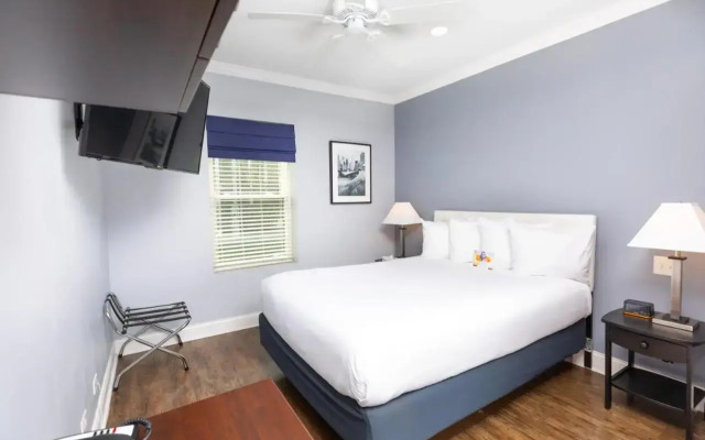 Hotel Chicago West Loop, SureStay Collection by Best Western