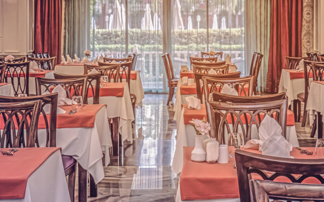 Royal Taj Mahal - All Inclusive