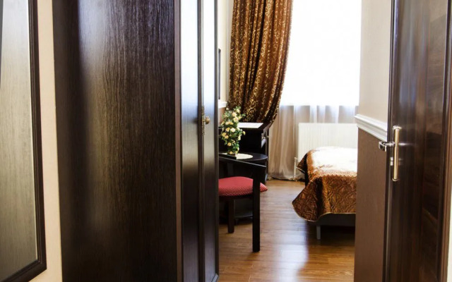 Отель ЖанТамАль