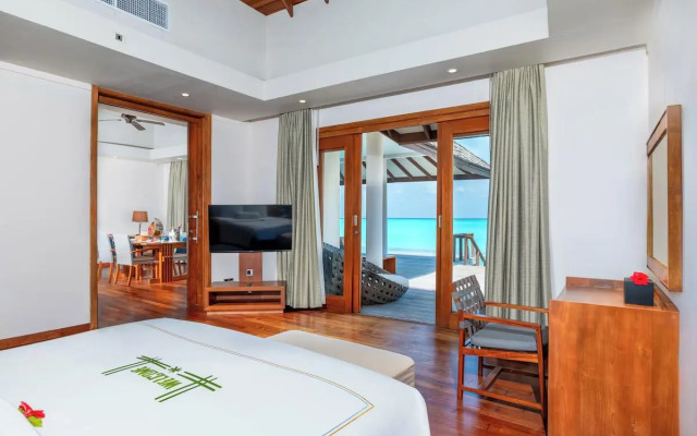 Hideaway Beach Resort & Spa
