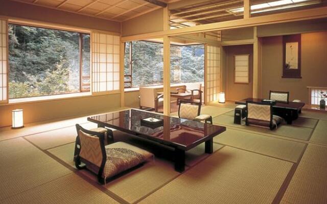 Nishiyama Onsen Keiunkan