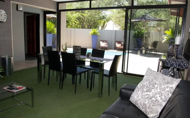 A Contempo Guesthouse