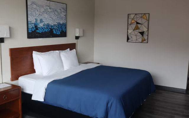 Town Centre Inn - Parry Sound Hotel