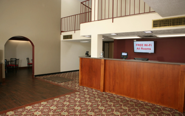 Red Roof Inn & Suites Cave City