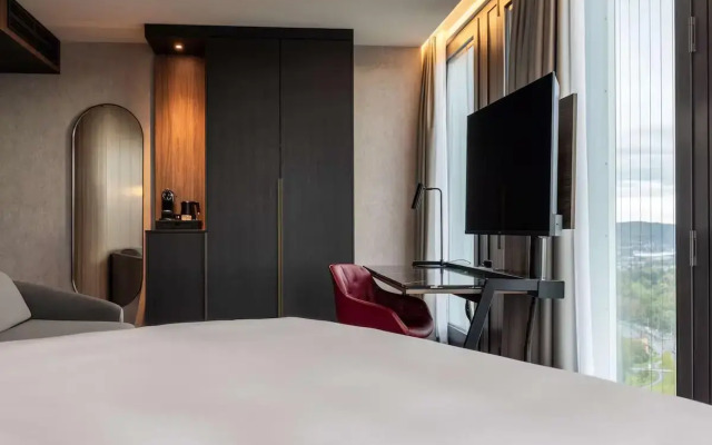 Radisson Blu Hotel At Porsche Design Tower Stuttgart