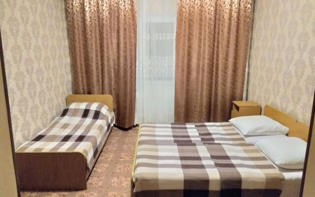 Roza Guest House