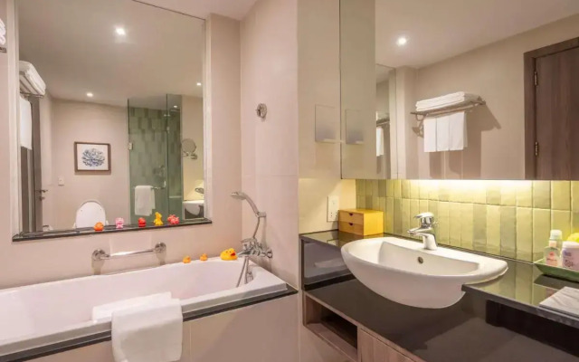 Novotel Living Bangkok Sukhumvit Legacy