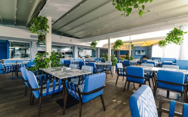 db Seabank Resort and Spa