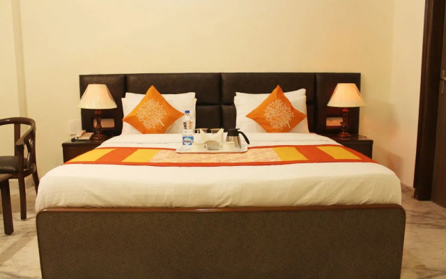 Itsy Hotels Swastika Inn Sector 26