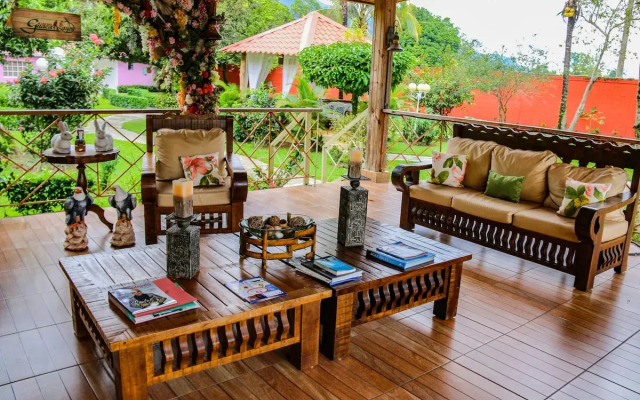Rancho Guacamayos Hotel 