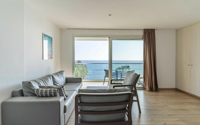 Harmony Bay Hotel
