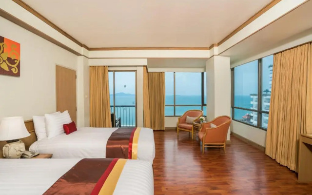 Cosy Beach Hotel