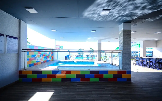 REALM Hotel Batumi