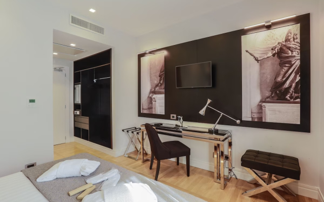 Floris Hotel