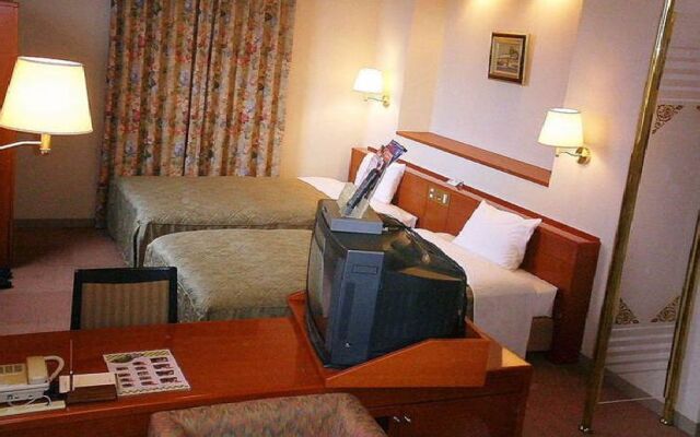 Heisei Hotel