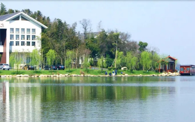 Pingtian Peninsula Hotel