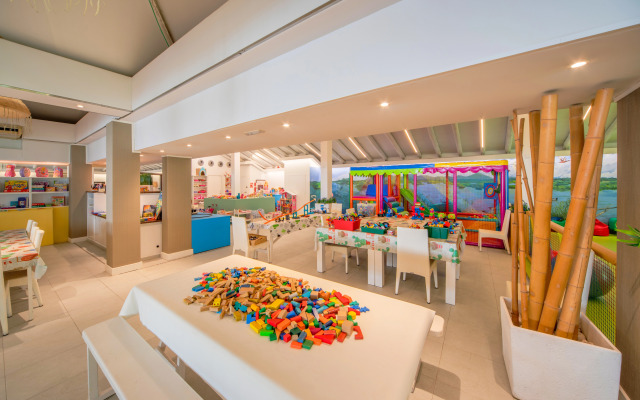 Playa Esperanza Resort