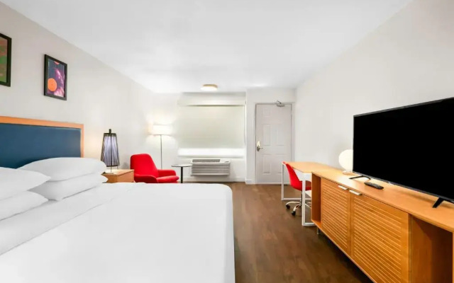 Signature Inn Hotel