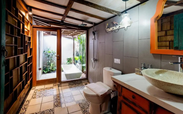 Kakul Villas & Suites