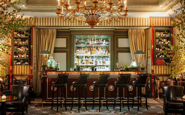 Shangri-La Paris Hotel