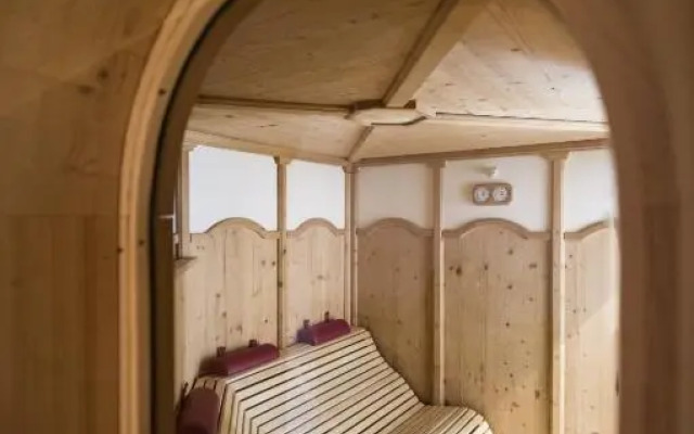 Alpstay — Chalet Hotel Hartmann