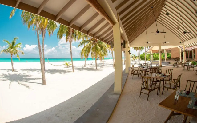 Paradise Hondaafushi Island Resort & Spa
