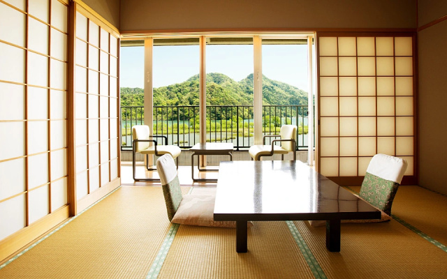 Spacious Japanese-Style room 사진 1
