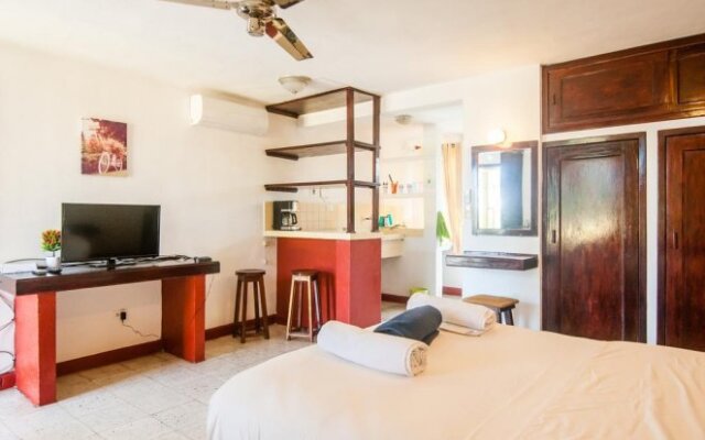 Jewel of Cancun Studio Suites