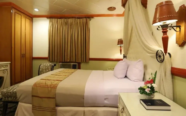 New Camelot Hotel