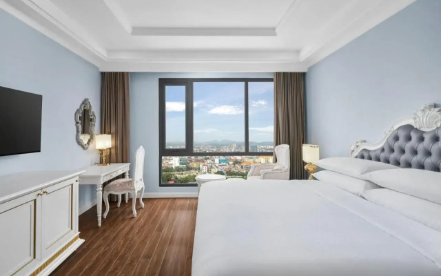 Four Points by Sheraton Lang Son