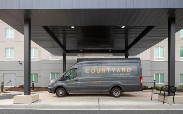 Courtyard by Marriott Seattle SeaTac Airport