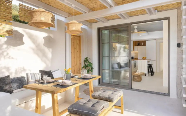 Chariclea Villa
