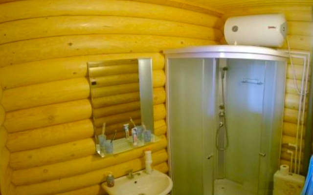 Yacht Club Guesthouse