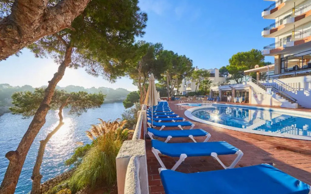 Hotel Cabot Cala Ferrera
